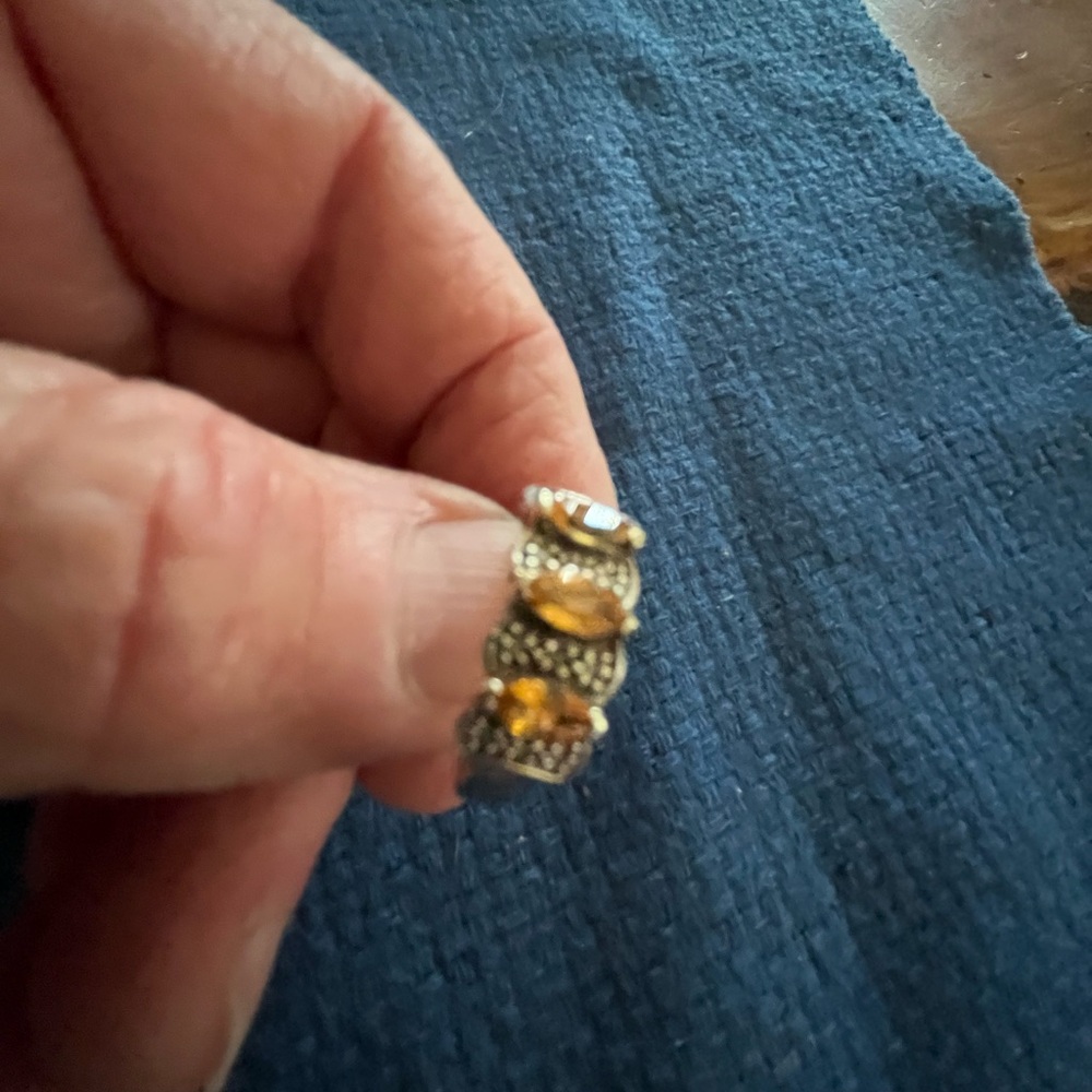 Pretty Silver Women's Ring